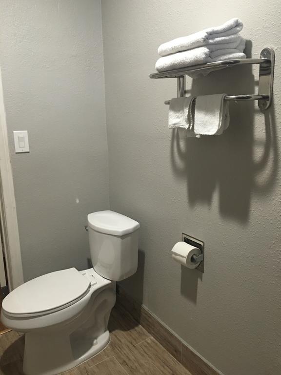 Town House Lynwood